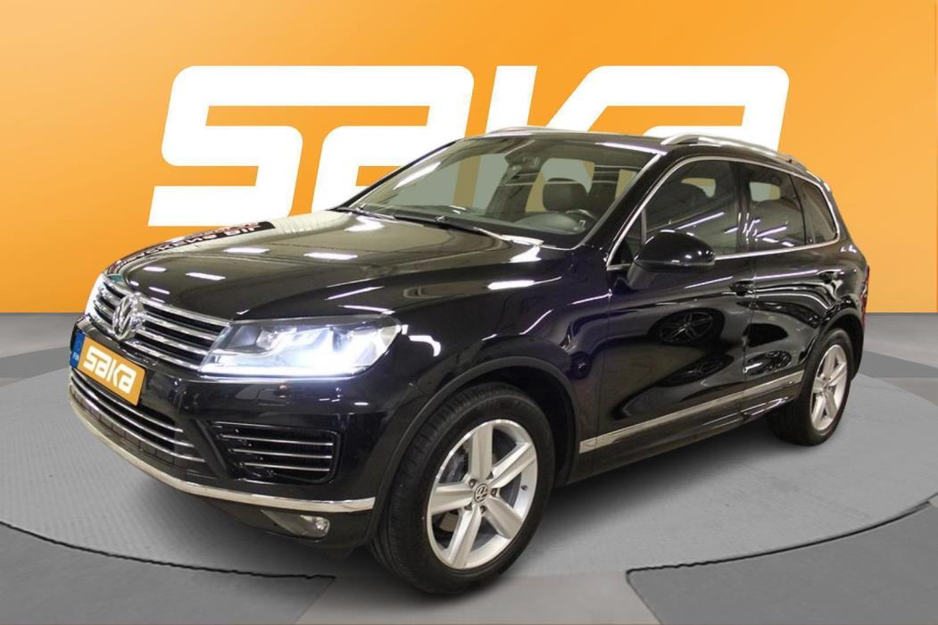 VOLKSWAGEN Touareg 2015