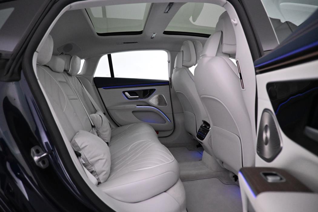 MERCEDES-BENZ EQS 2022