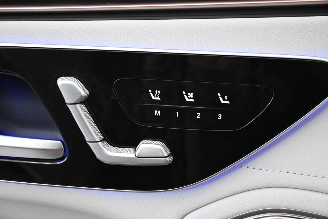 MERCEDES-BENZ EQS 2022