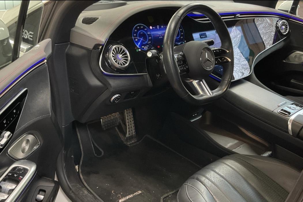 MERCEDES-BENZ EQE 2023