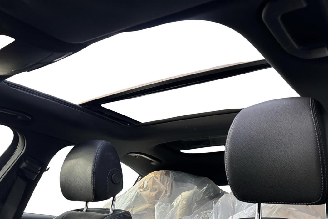 MERCEDES-BENZ E 2023