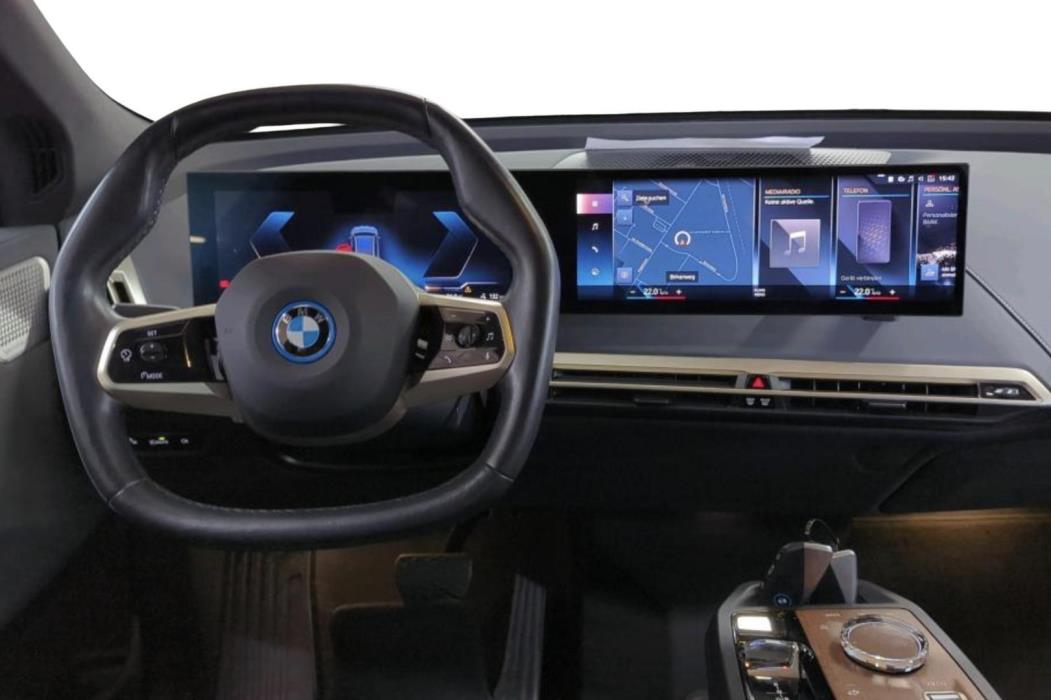 BMW iX 2022