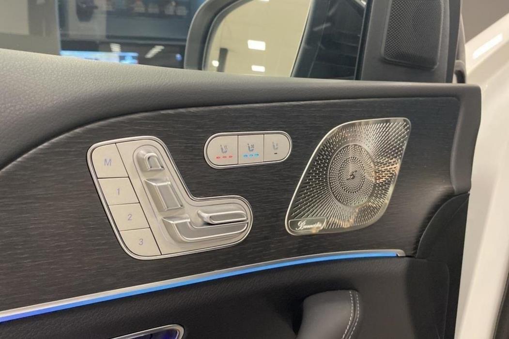 MERCEDES-BENZ GLE 2025