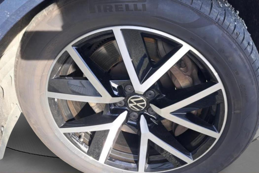 VOLKSWAGEN Touareg 2023
