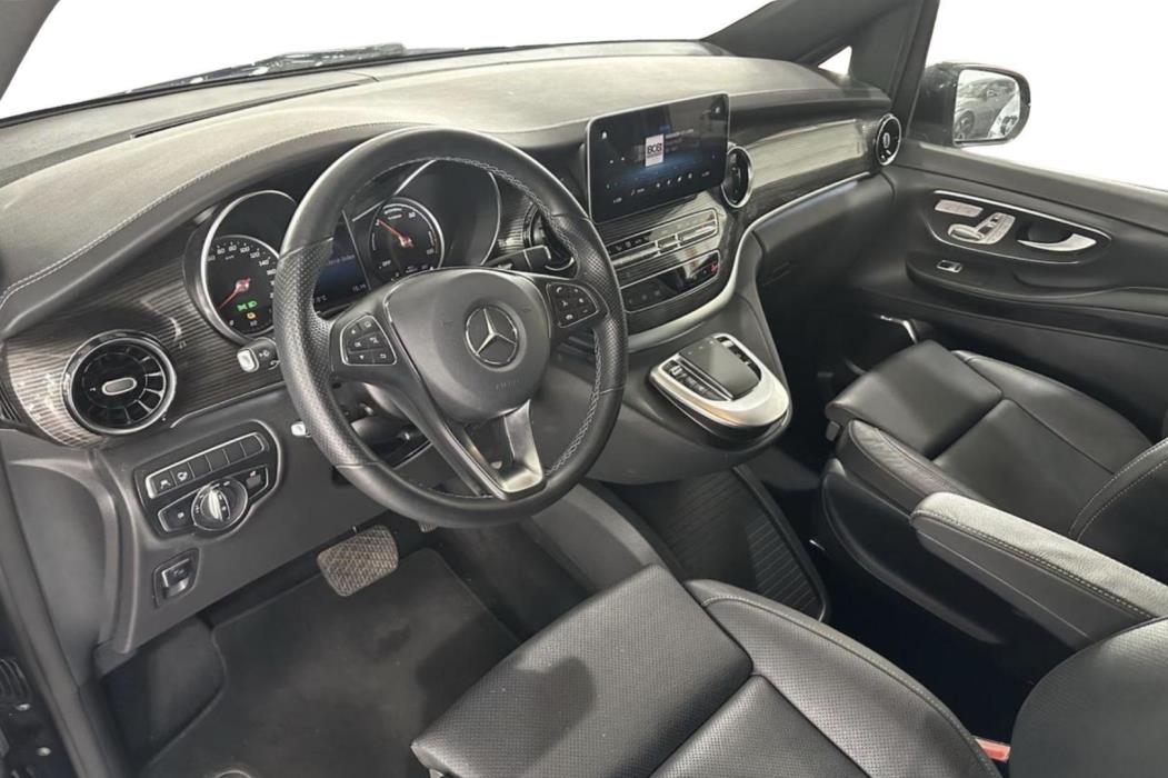 MERCEDES-BENZ EQV 2024