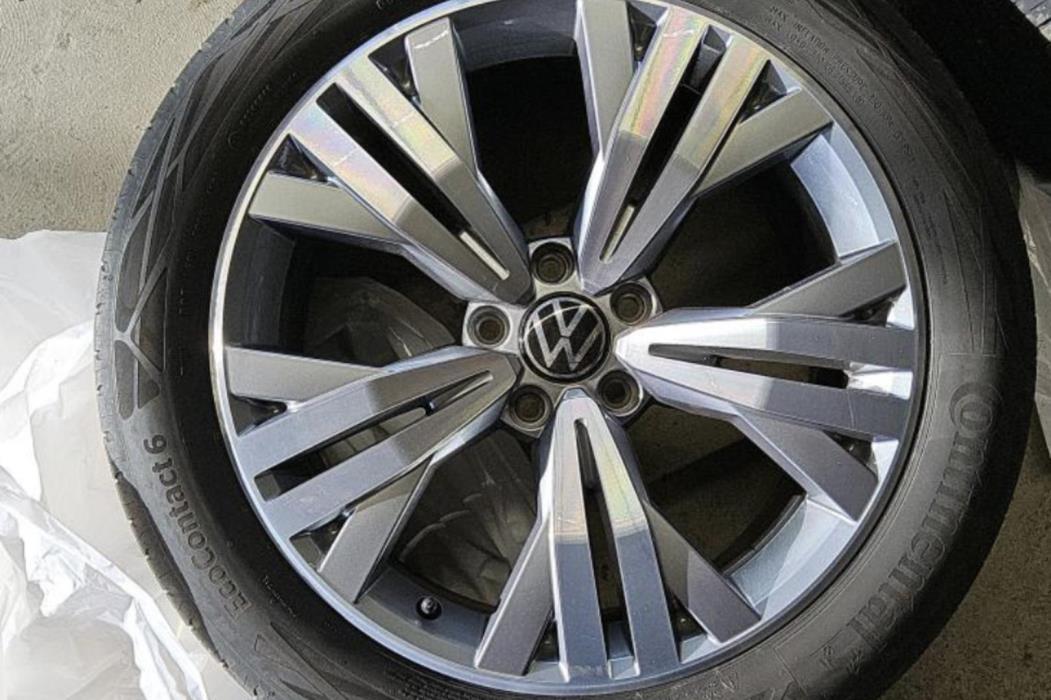 VOLKSWAGEN Passat 2022