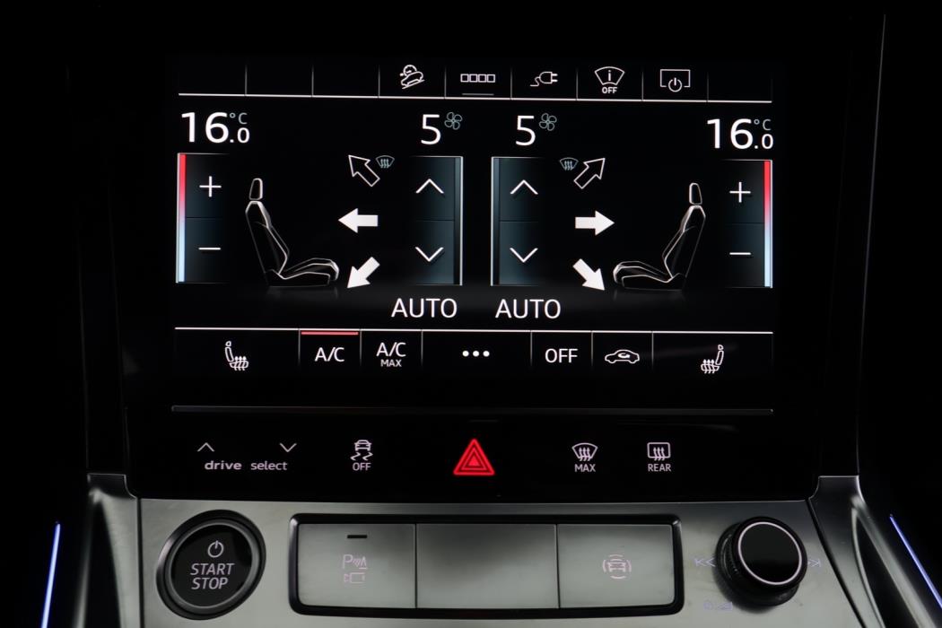 AUDI e-tron 2022