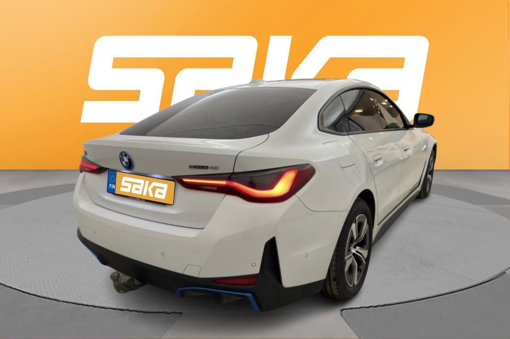 BMW i4 2023