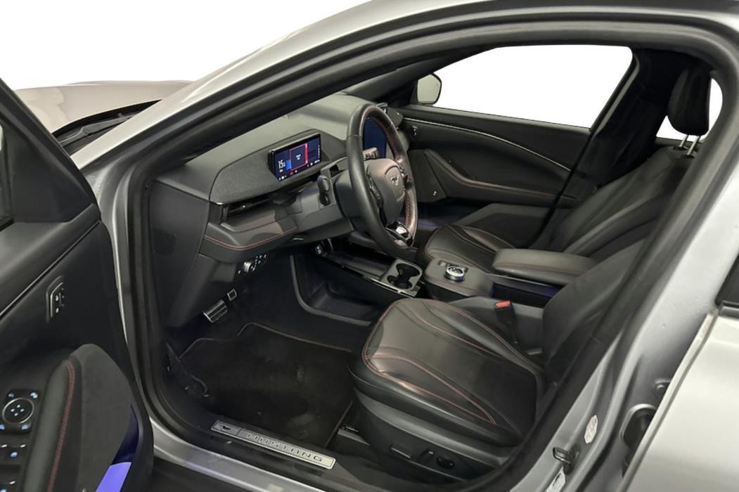 FORD Mustang Mach-E 2021