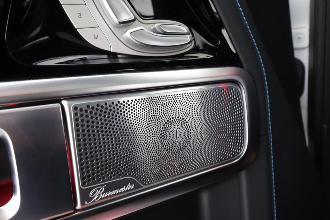 MERCEDES-BENZ G 2025