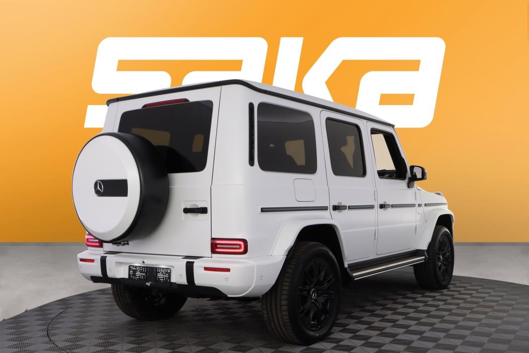 MERCEDES-BENZ G 2025