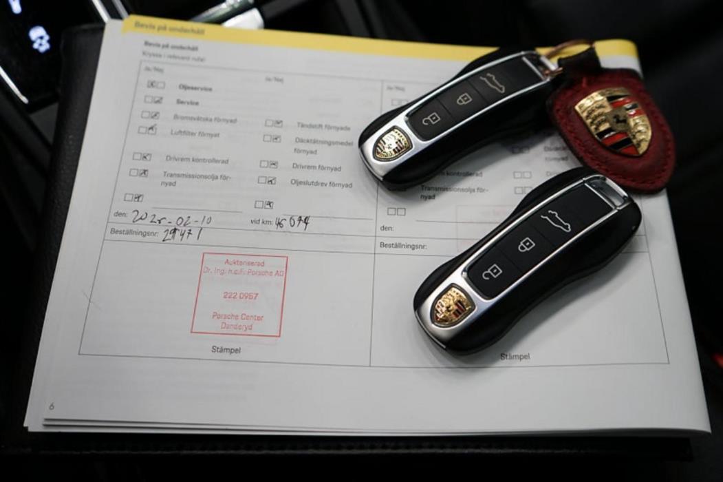 PORSCHE Cayenne 2023