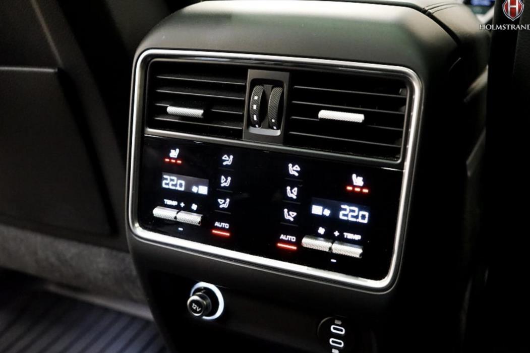 PORSCHE Cayenne 2023