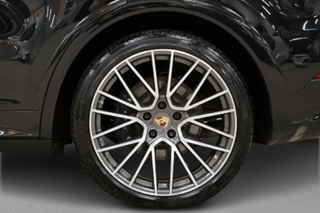 PORSCHE Cayenne 2023