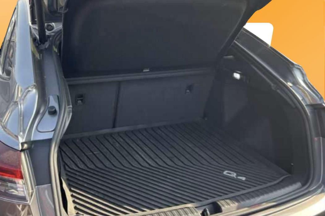 AUDI Q4 e-tron 2024