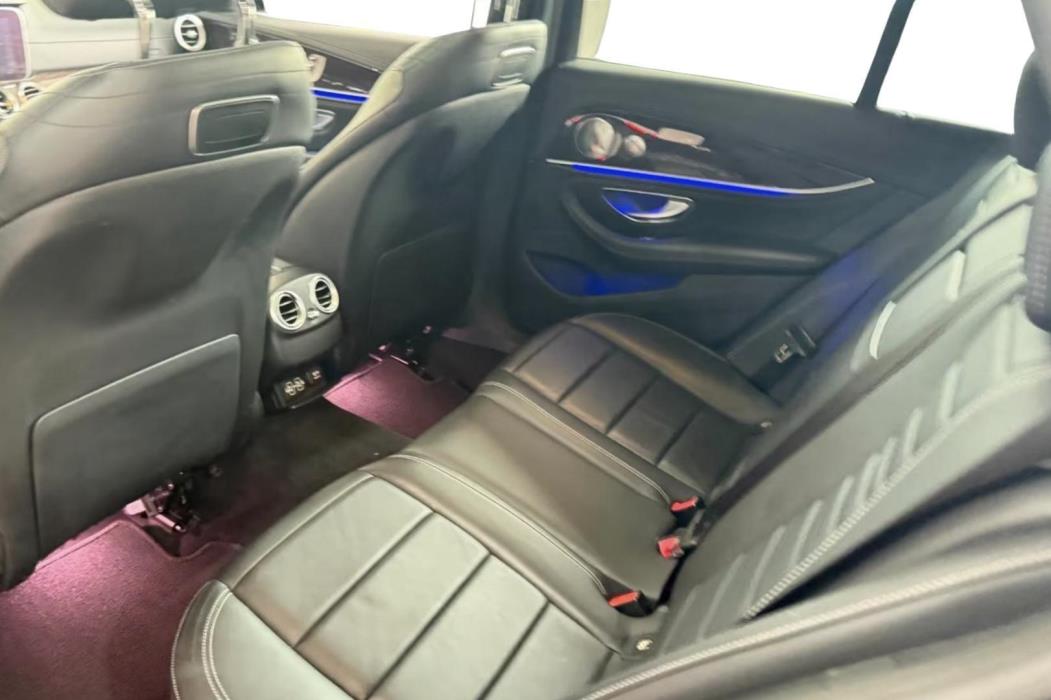 MERCEDES-BENZ E 2019