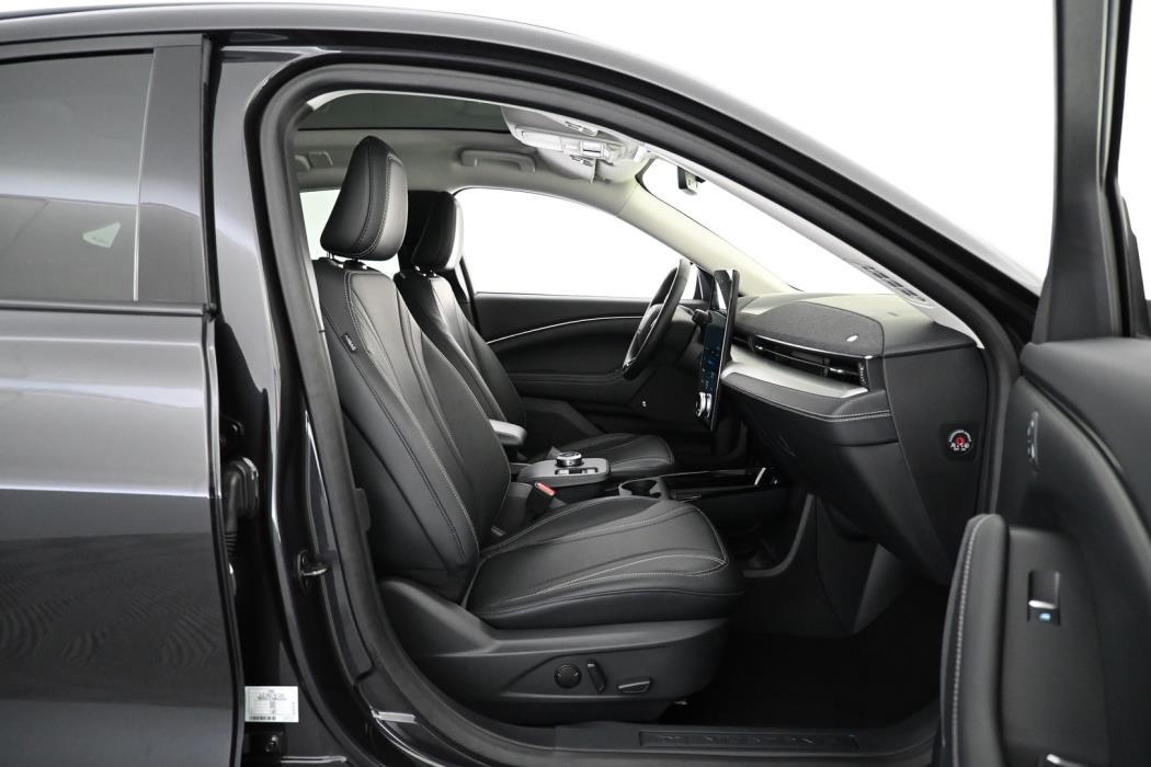 FORD Mustang Mach-E 2022