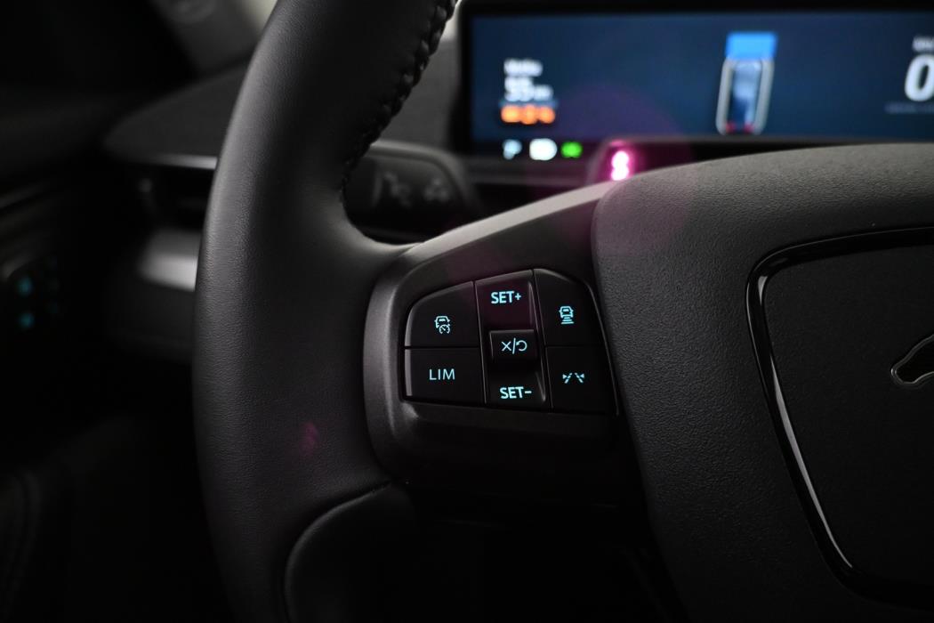 FORD Mustang Mach-E 2022