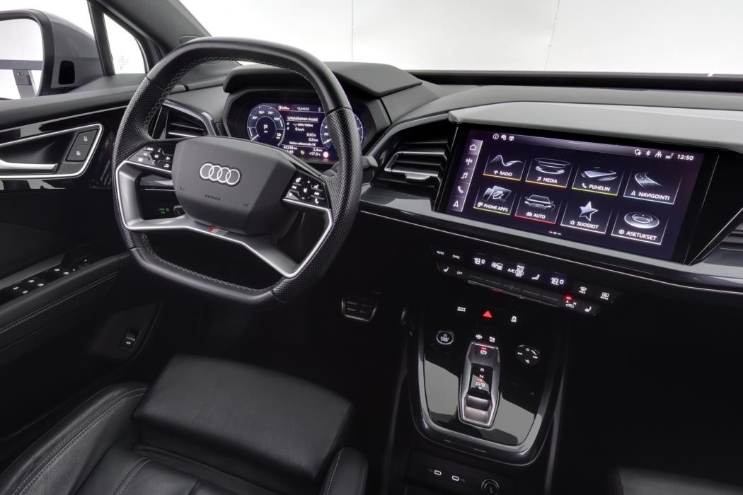 AUDI Q4 e-tron 2023
