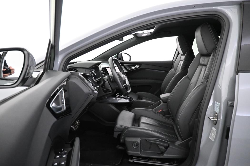 AUDI Q4 e-tron 2023