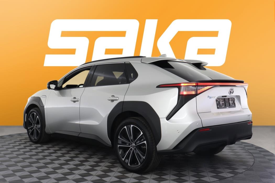 TOYOTA bZ4X 2024