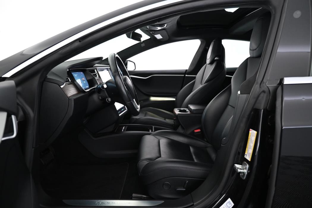 TESLA Model S 2018