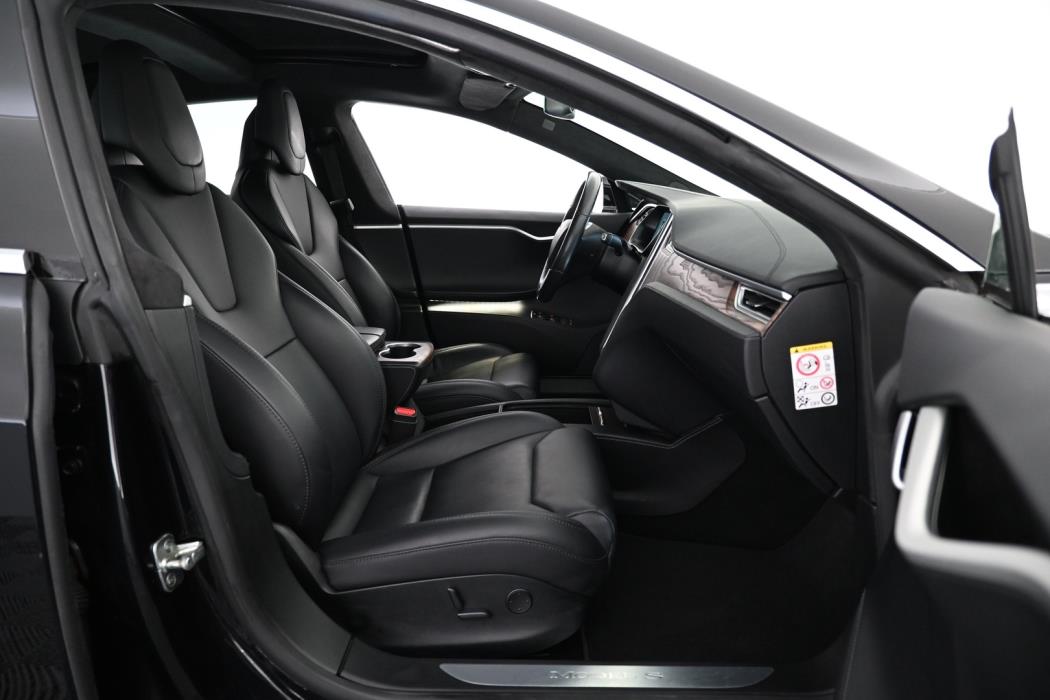 TESLA Model S 2018