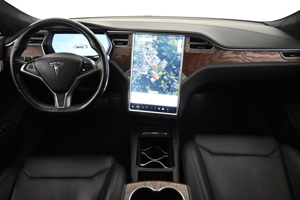 TESLA Model S 2018
