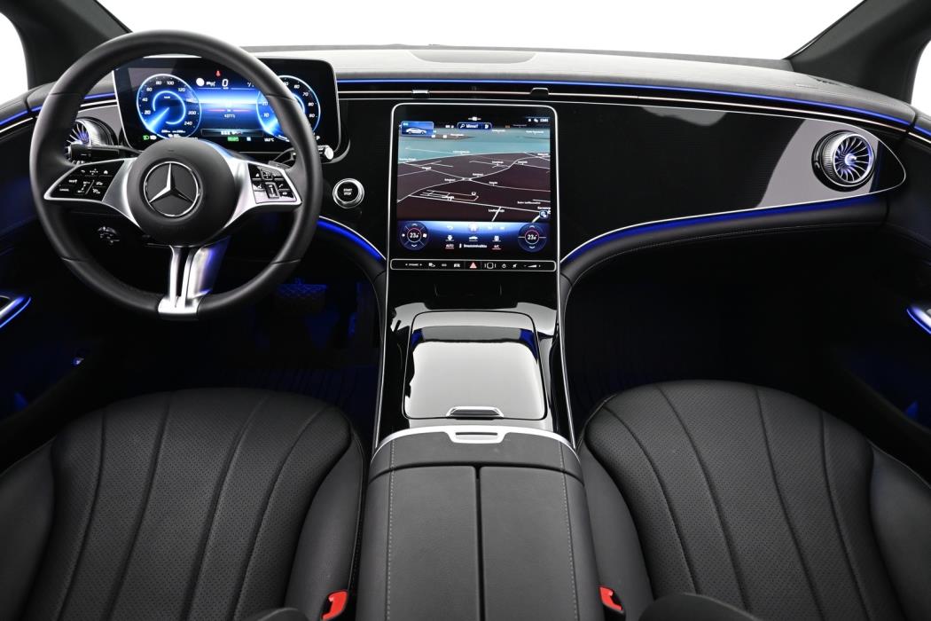 MERCEDES-BENZ EQE 2023