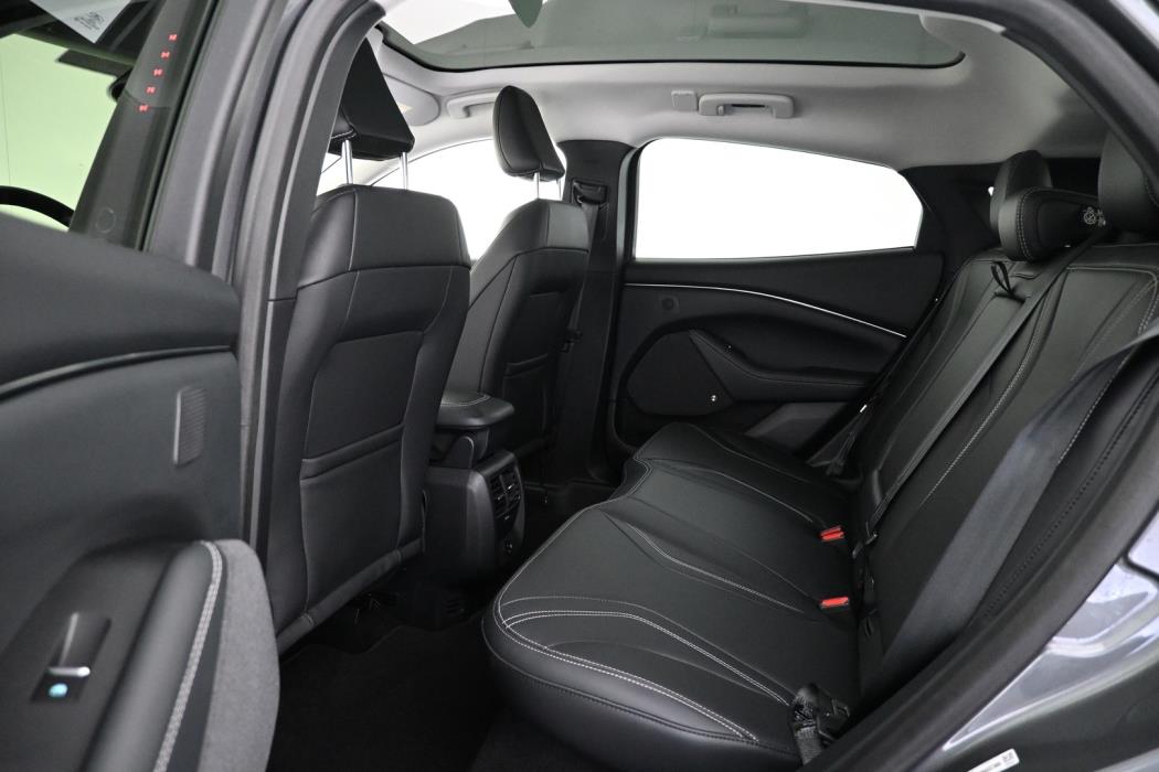 FORD Mustang Mach-E 2021