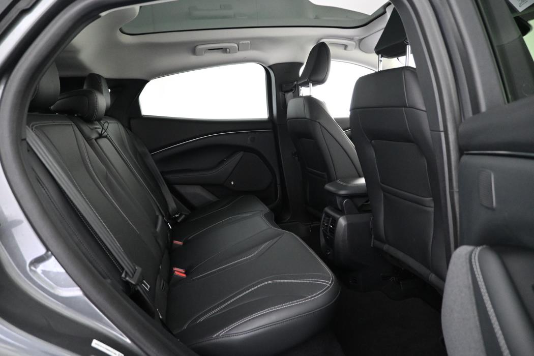 FORD Mustang Mach-E 2021