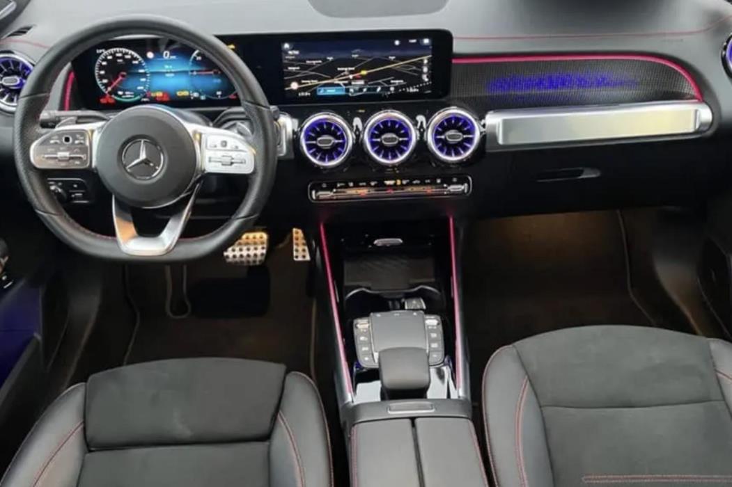 MERCEDES-BENZ EQB 2023