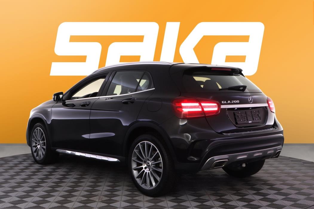 MERCEDES-BENZ GLA 2019