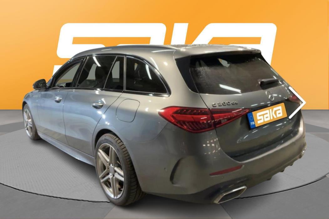 MERCEDES-BENZ C 2024