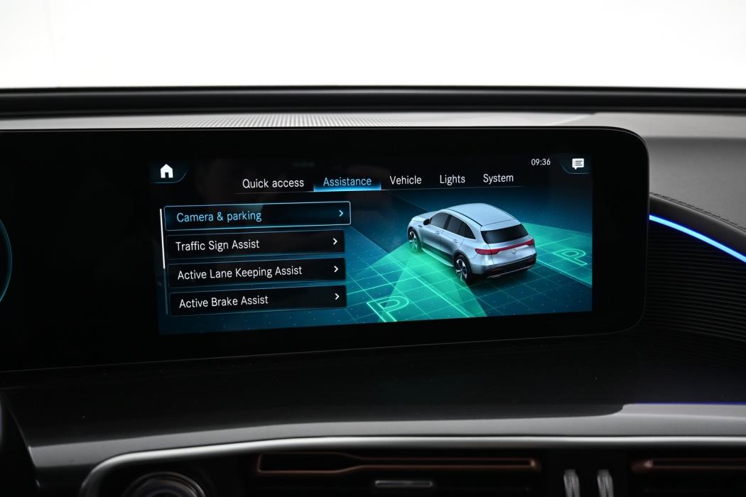 MERCEDES-BENZ EQC 2022