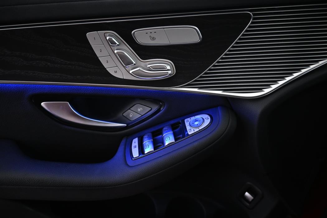 MERCEDES-BENZ EQC 2022