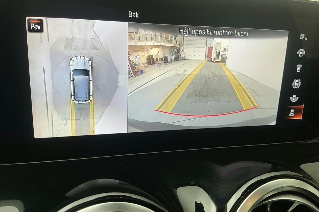 MERCEDES-BENZ EQB 2023