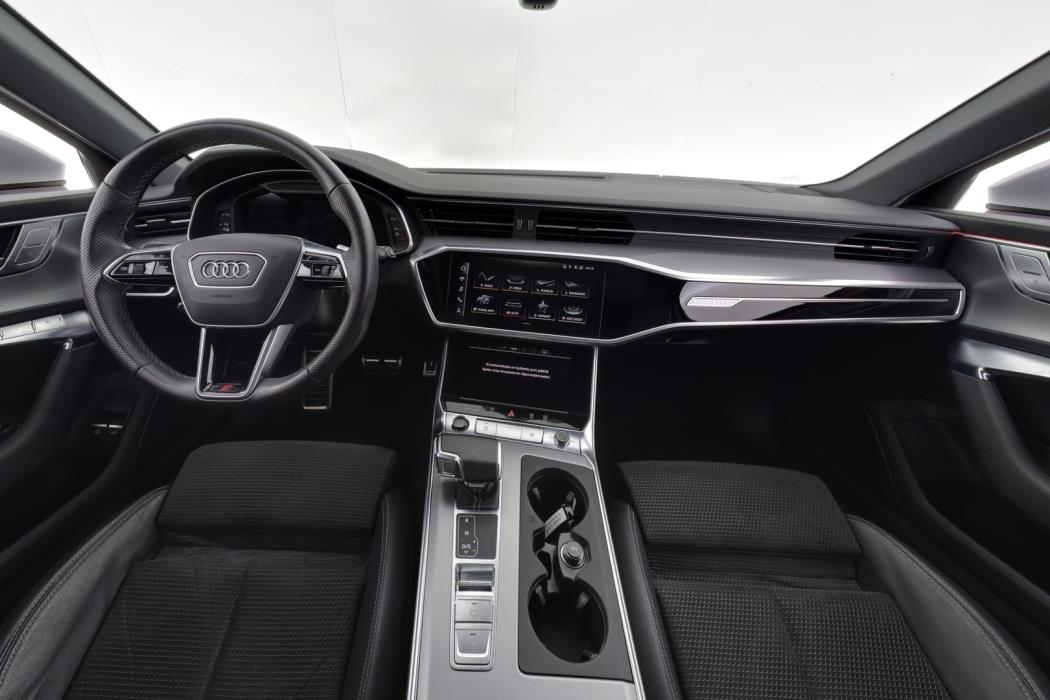 AUDI A6 2021