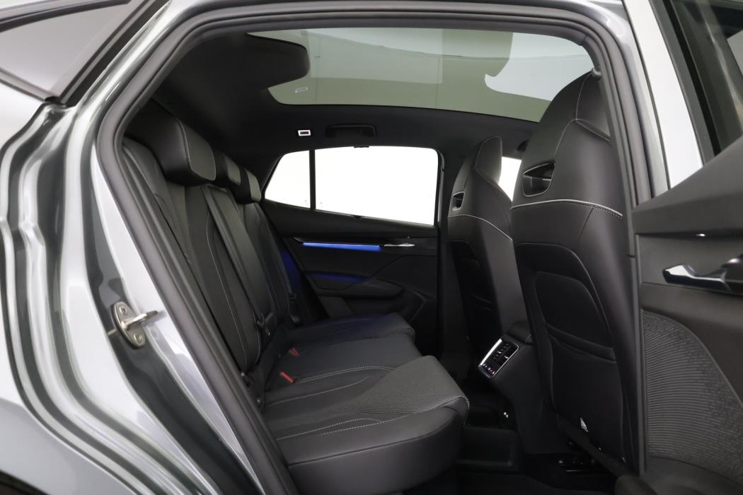 SKODA Enyaq 2023