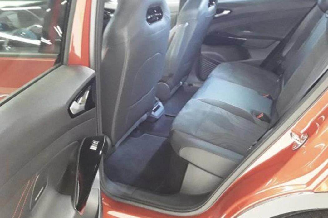 VOLKSWAGEN ID.4 2024