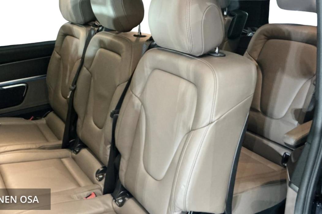 MERCEDES-BENZ V 2019