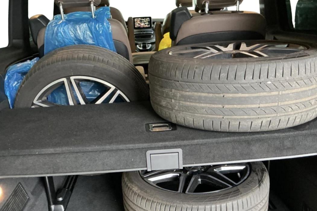 MERCEDES-BENZ V 2019