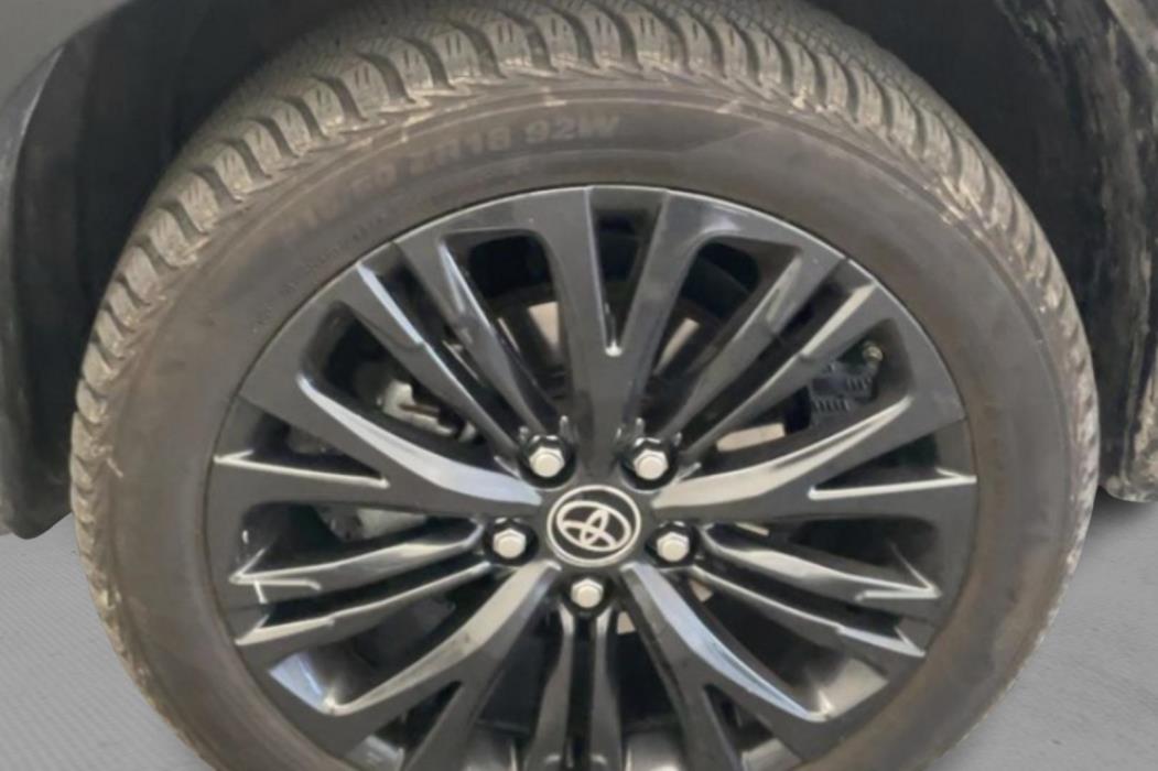 TOYOTA Yaris Cross 2024
