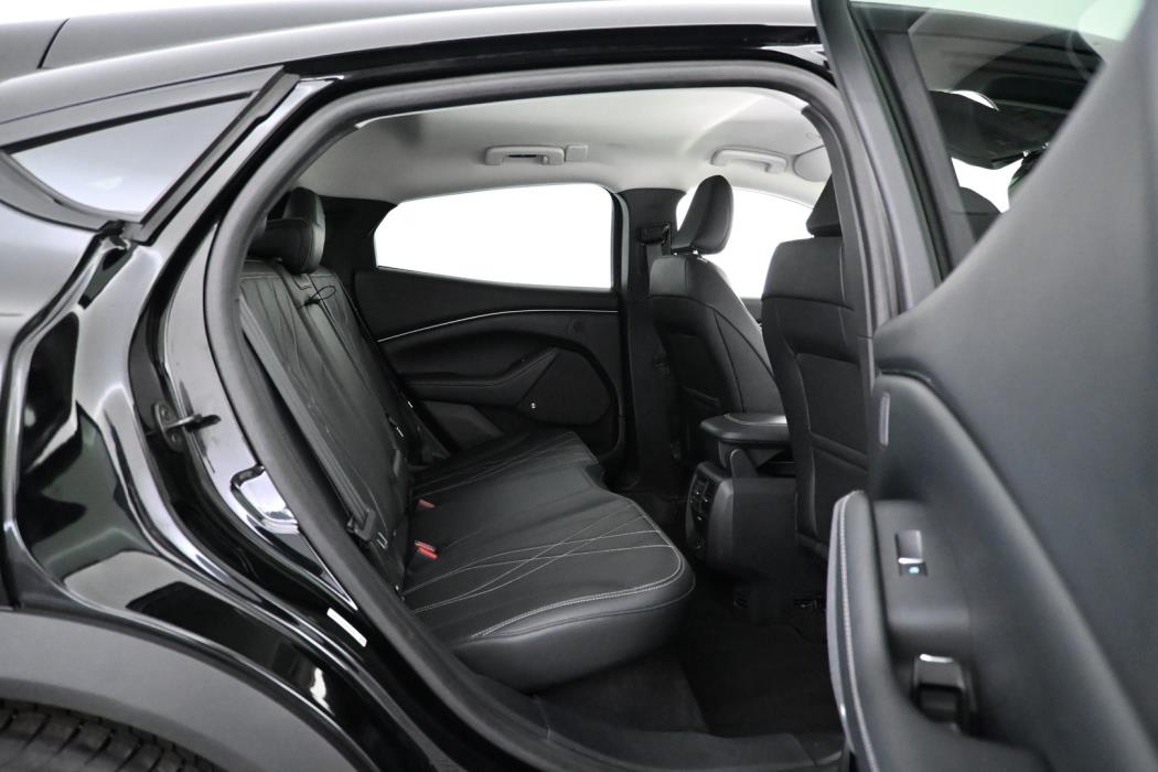 FORD Mustang Mach-E 2021