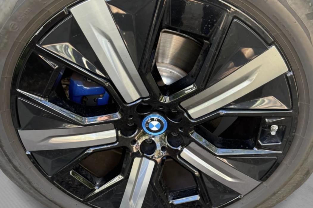 BMW iX 2022