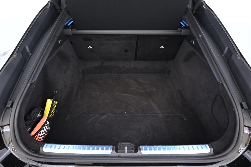 MERCEDES-BENZ EQS 2025