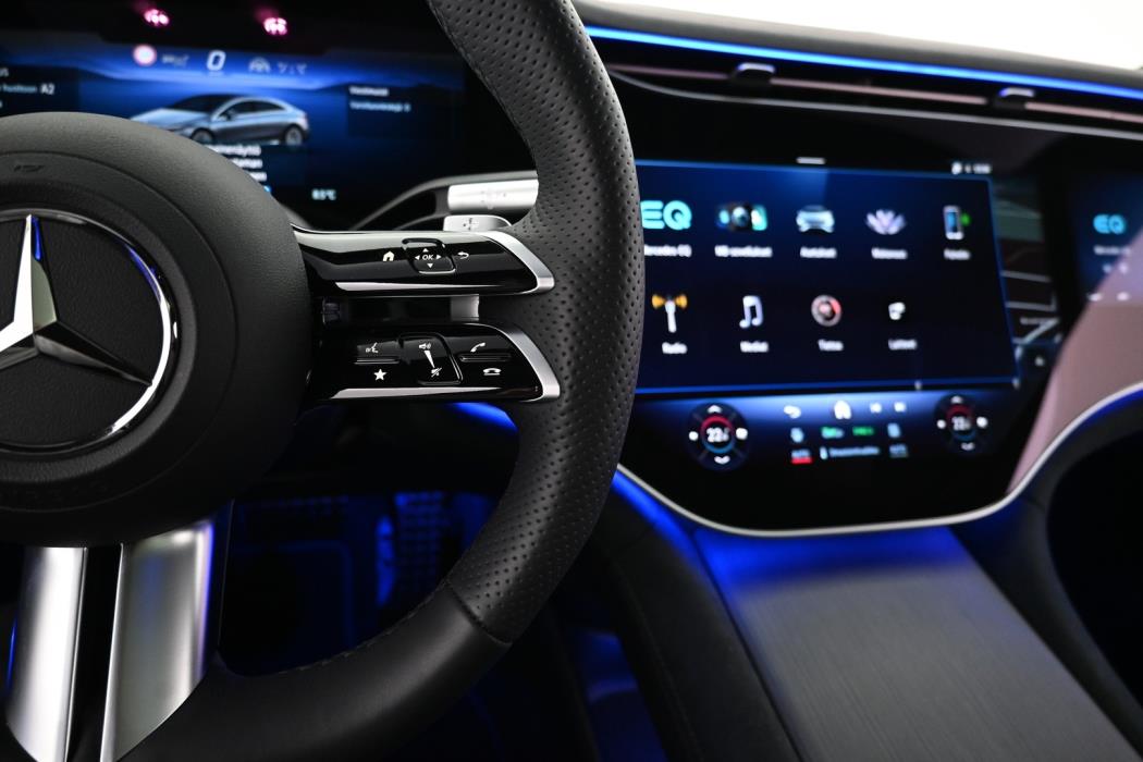 MERCEDES-BENZ EQS 2025