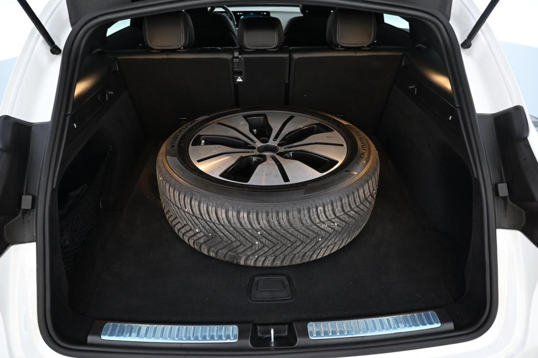 MERCEDES-BENZ EQC 2023