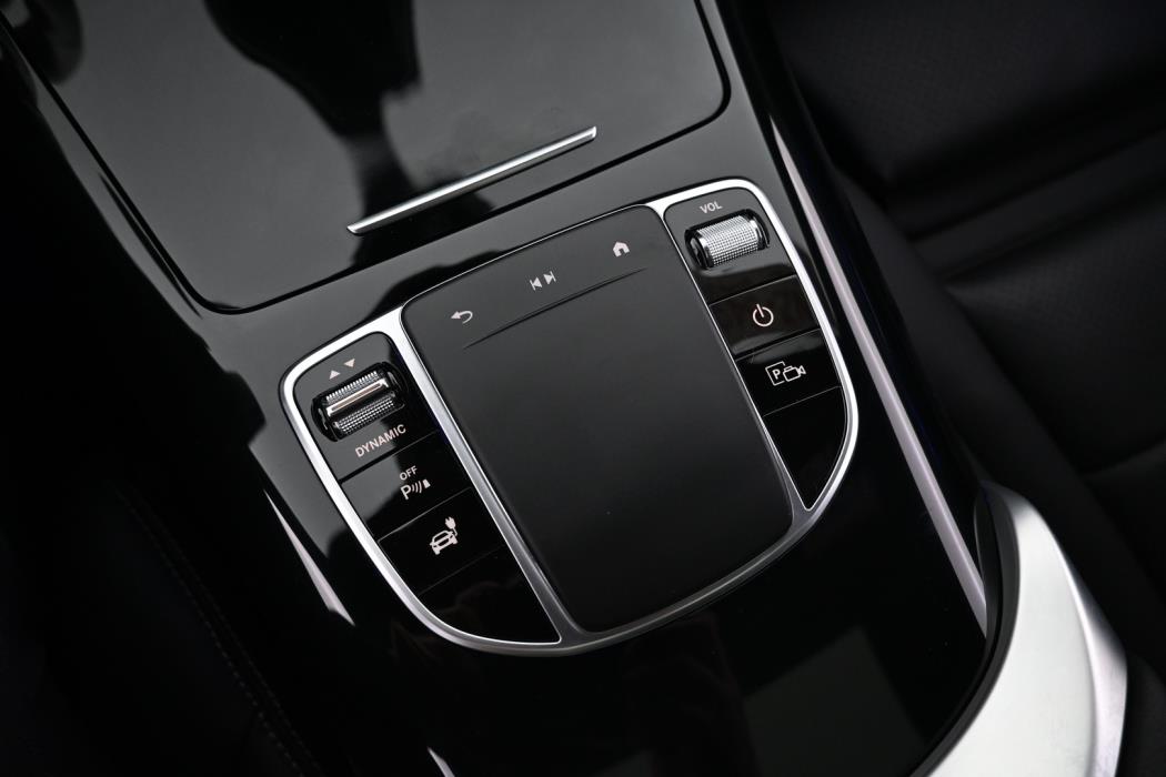 MERCEDES-BENZ EQC 2023