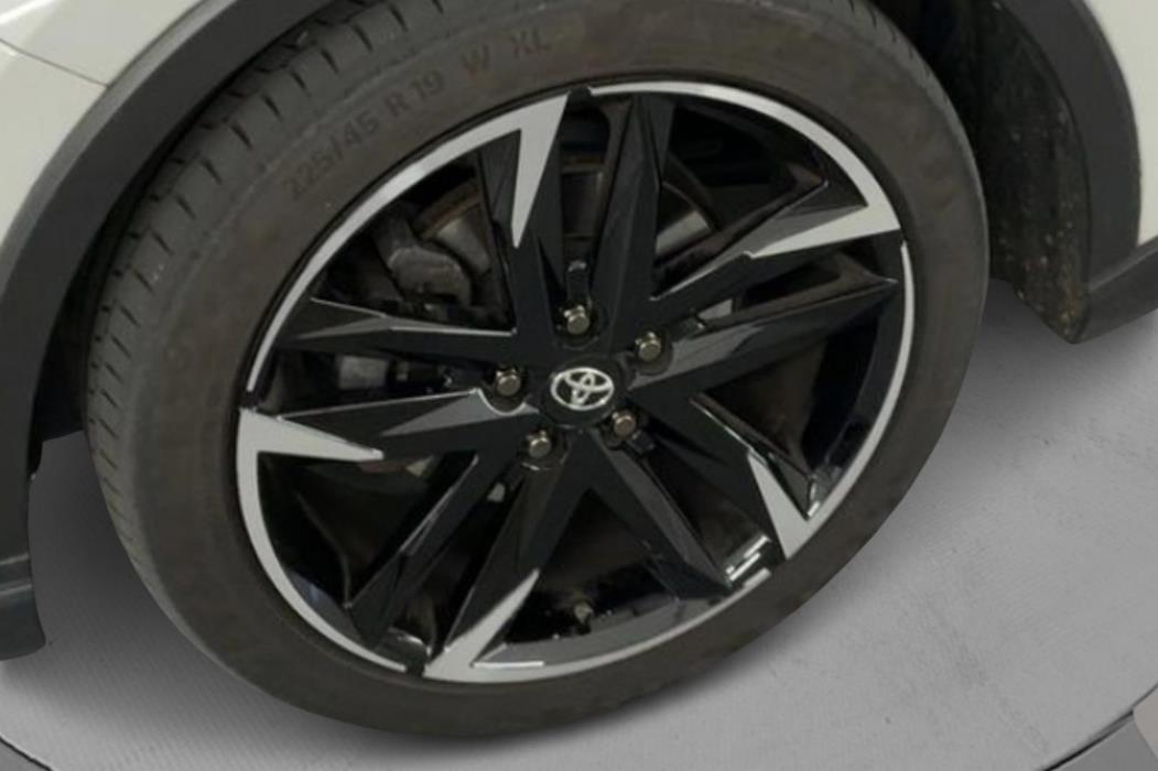 TOYOTA C-HR 2021
